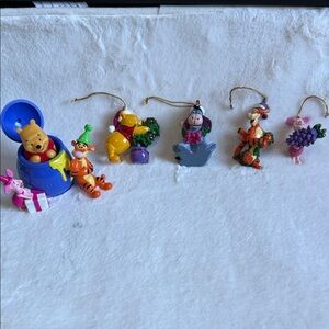 Vintage Disney Winnie the Pooh Character Playset - Multicolor